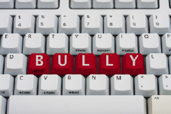 Cyberbullying - Từ ngữ cũng có thể giết người